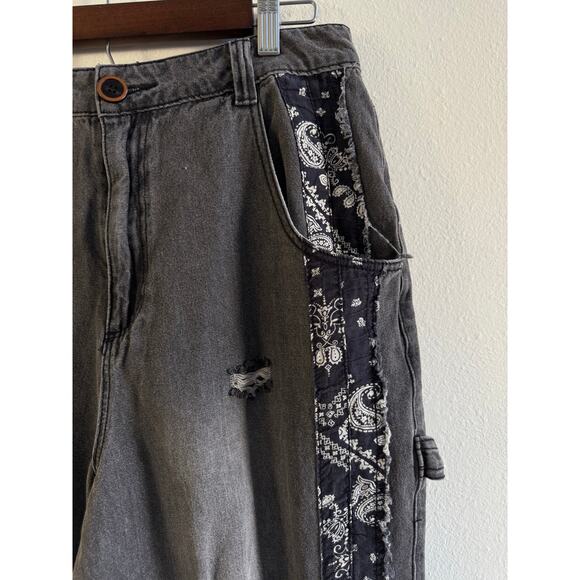 Easel Black Distressed Bandana Jeans Suspenders Overalls size Large - Picture 7 of 15